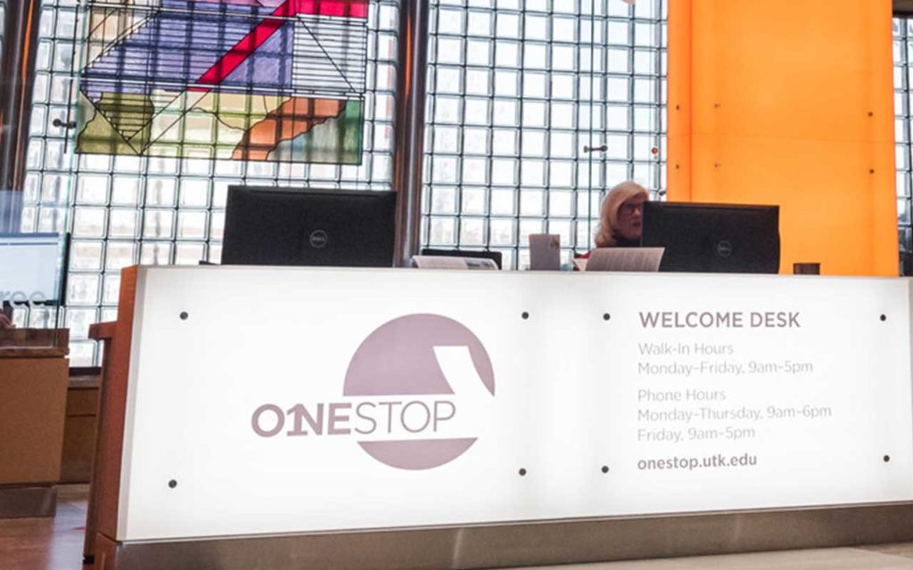 college welcome desk